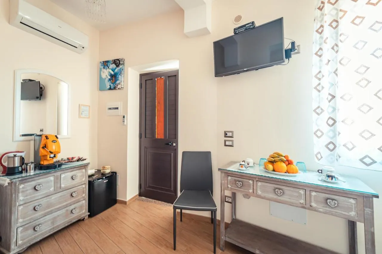 Elegant R&B Floridia Bed & Breakfast Taormina Italy